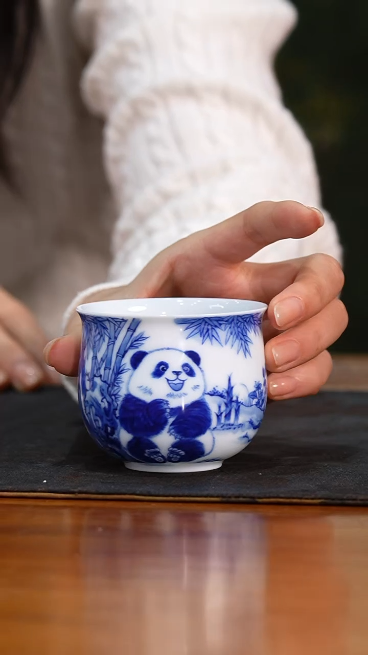 瓷瓷姑娘铭墨朗谷熊猫杯