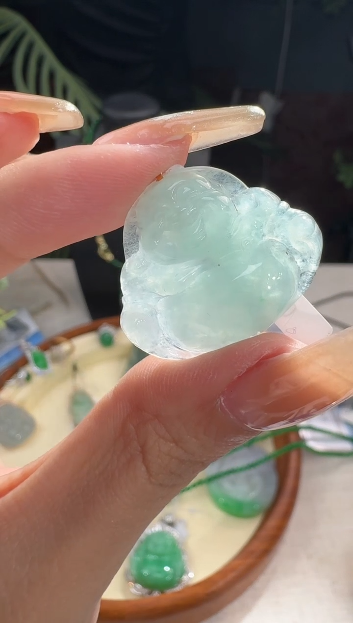 【闪购商品】翡翠颈饰未镶嵌挂件