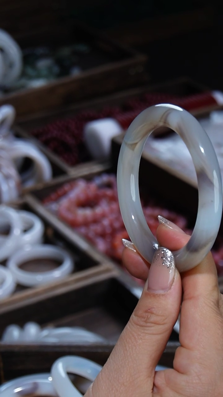 【闪购商品】玛瑙/玉髓镯子未镶嵌16  55圈口