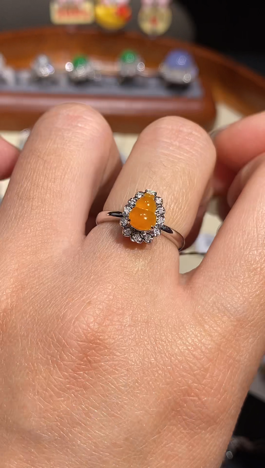 【闪购商品】翡翠戒指18K金镶嵌戒指