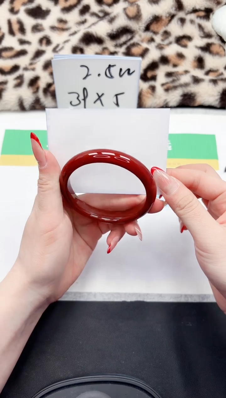 【闪购商品】石英质玉手镯未镶嵌192-58.5