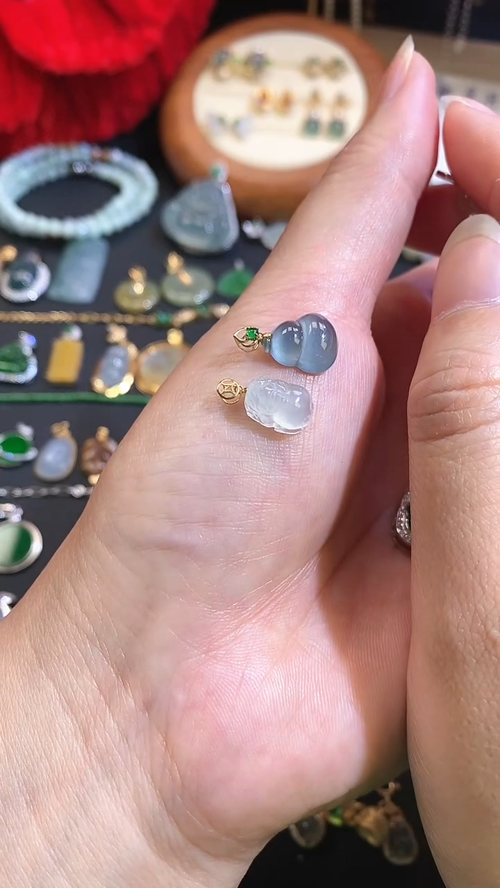 翡翠18K金镶嵌颈饰1111111