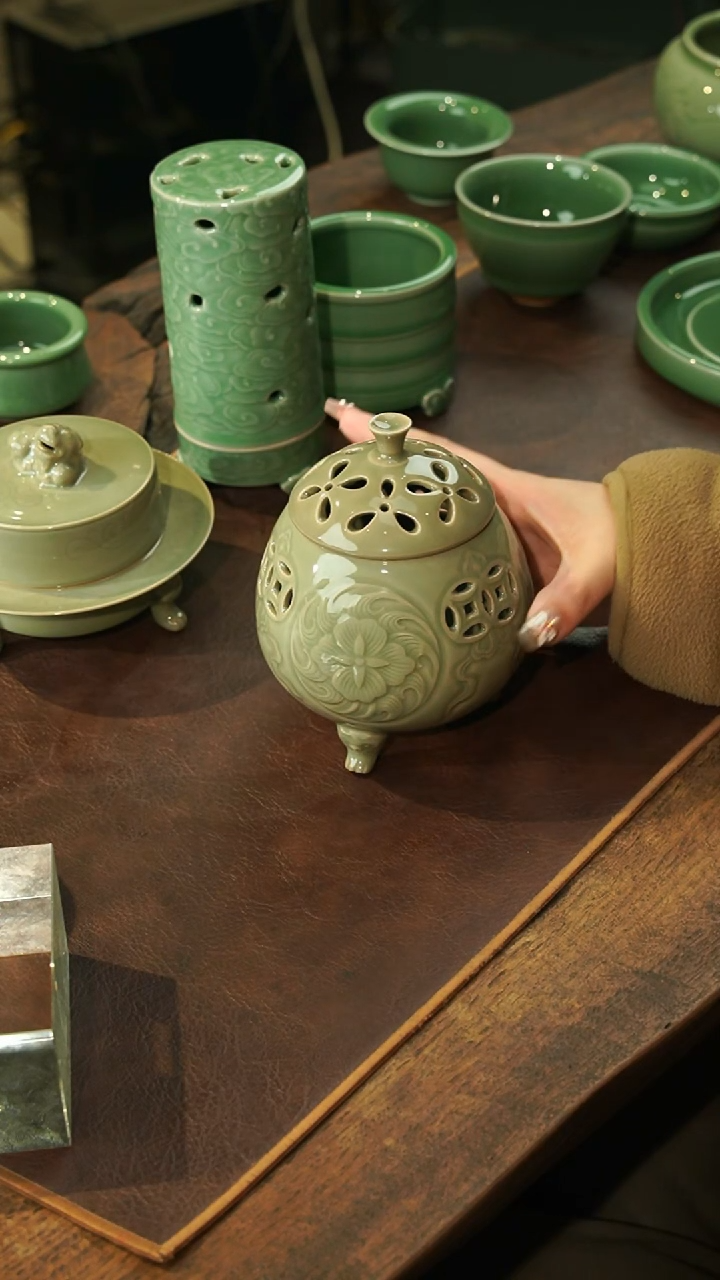 【闪购商品】瓷片越窑 龙蛋香炉