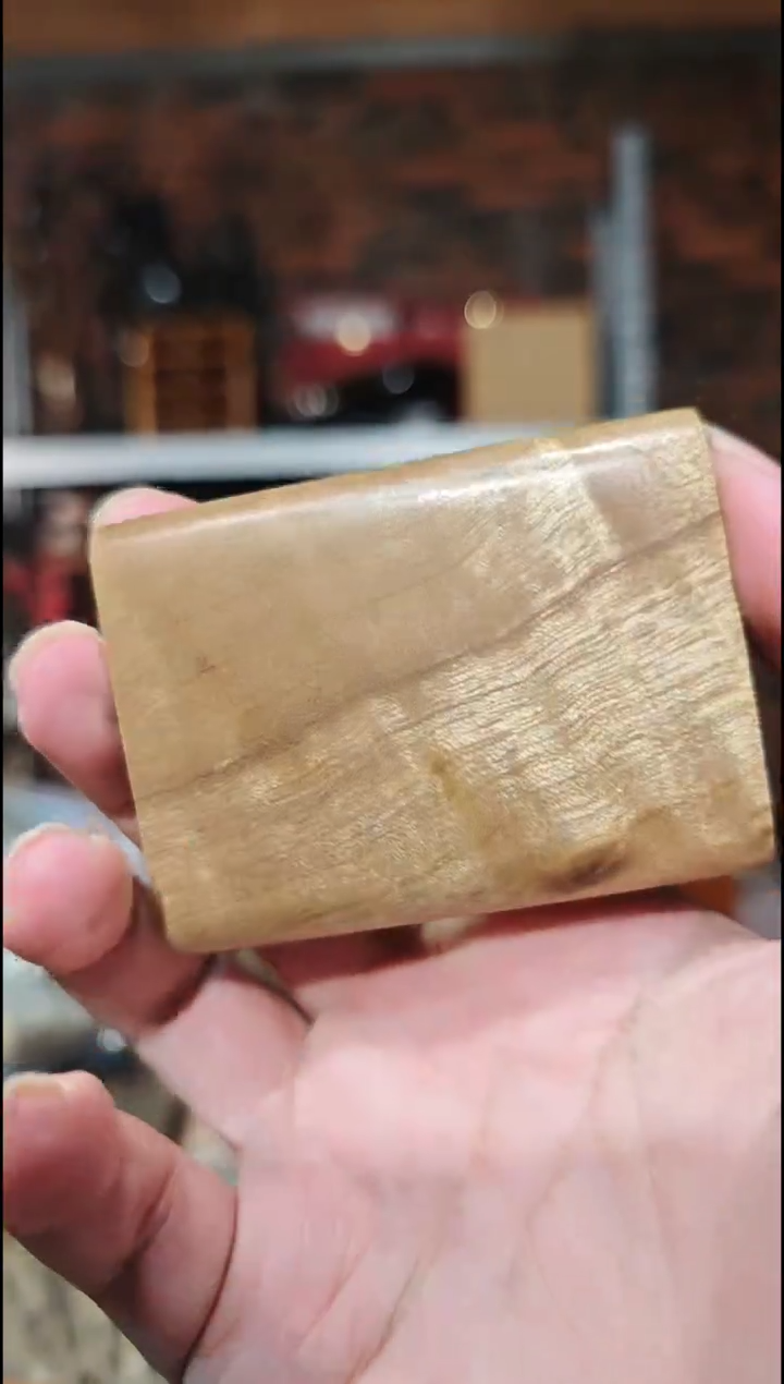 金丝楠无事牌手把件