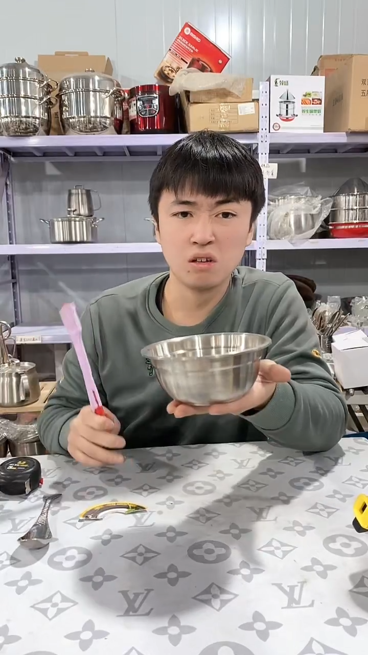 16国风拉丝盆瑕疵