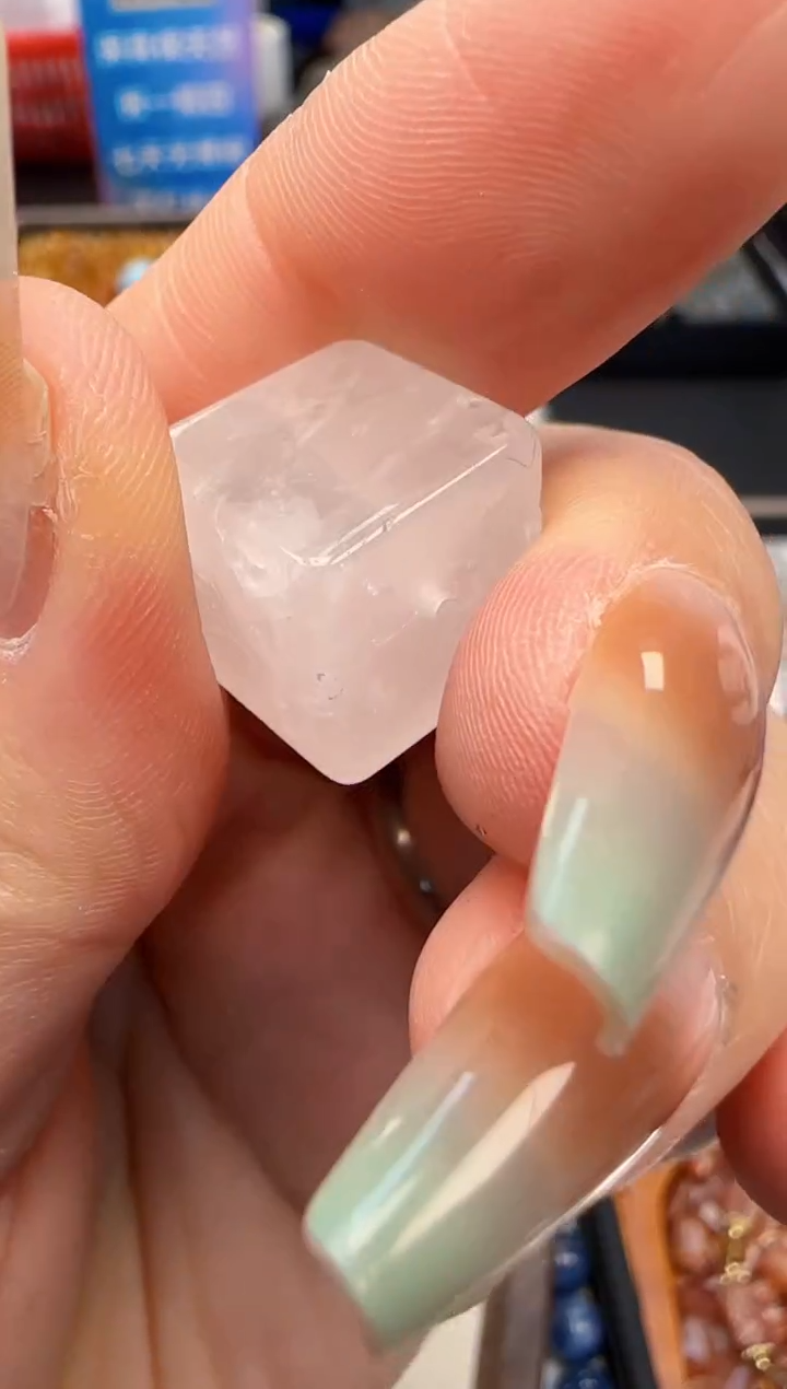 颈饰未镶嵌水晶2a多样性发其一/12.10/1个