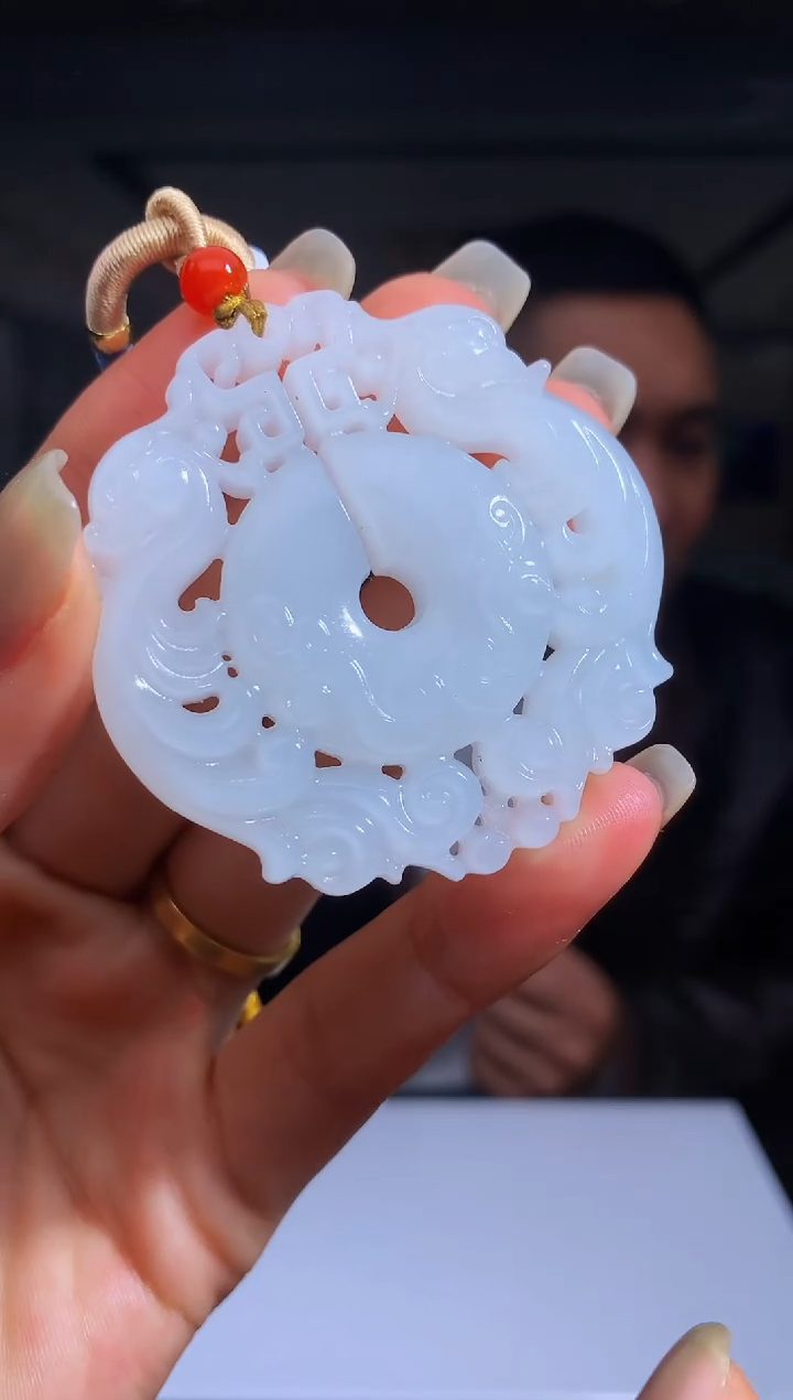 【闪购商品】定制和田玉Boss阳天然和田玉（拍一发一）