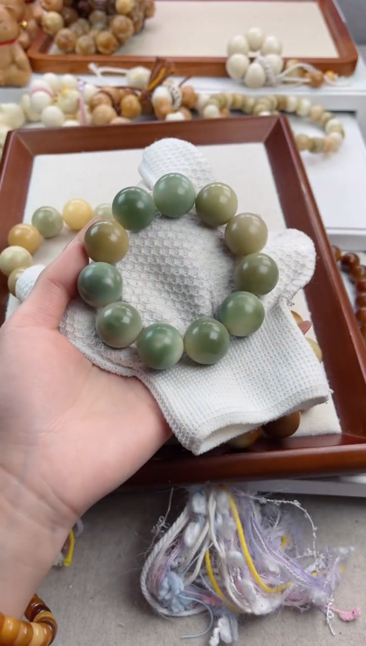 【闪购商品】菩提根/象牙果手串干磨圆珠20mm手串瑕疵不补C63