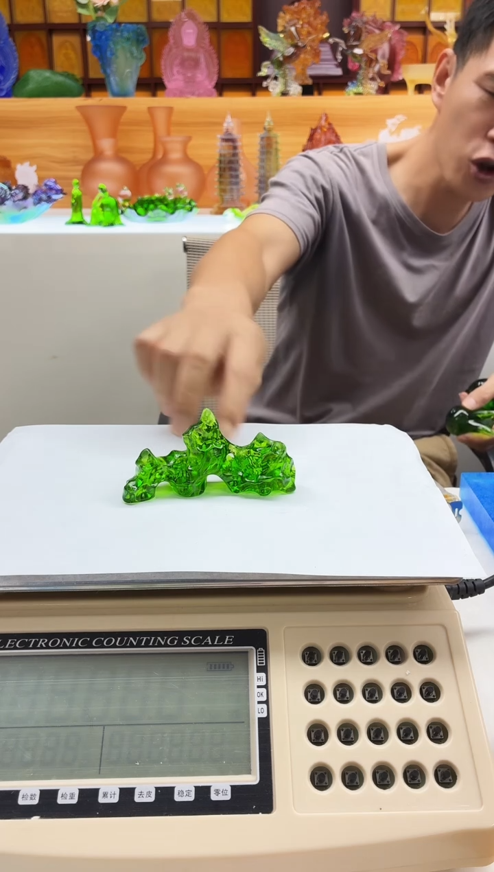 手工艺品琉璃绿色故寿山石毛笔架