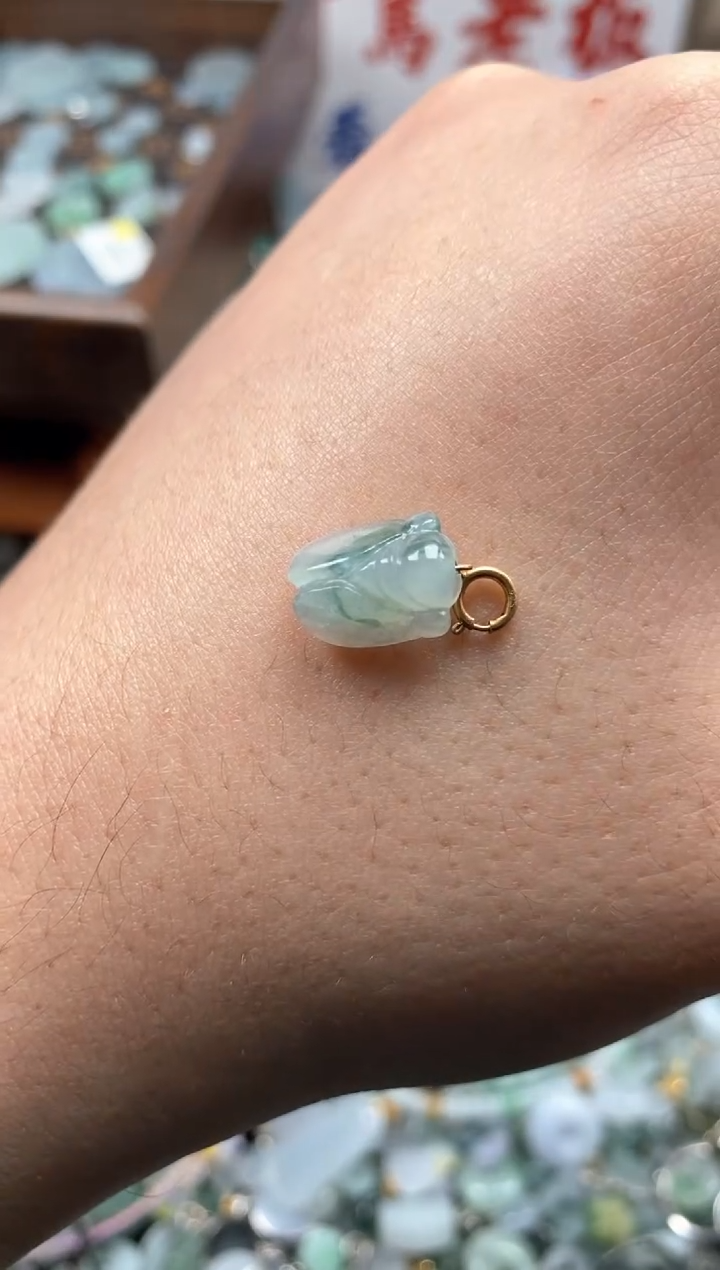 【闪购商品】翡翠颈饰未镶嵌哥哥