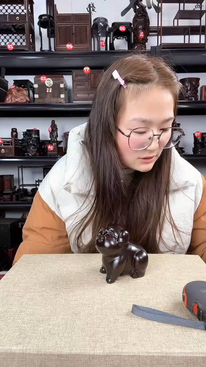 【闪购商品】木1431老李红木工艺品