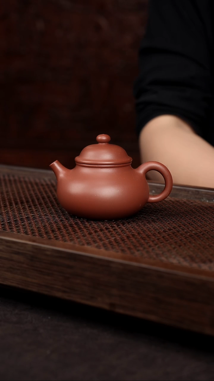 【闪购商品】紫砂茶壶底槽清容天【带矿标证书】