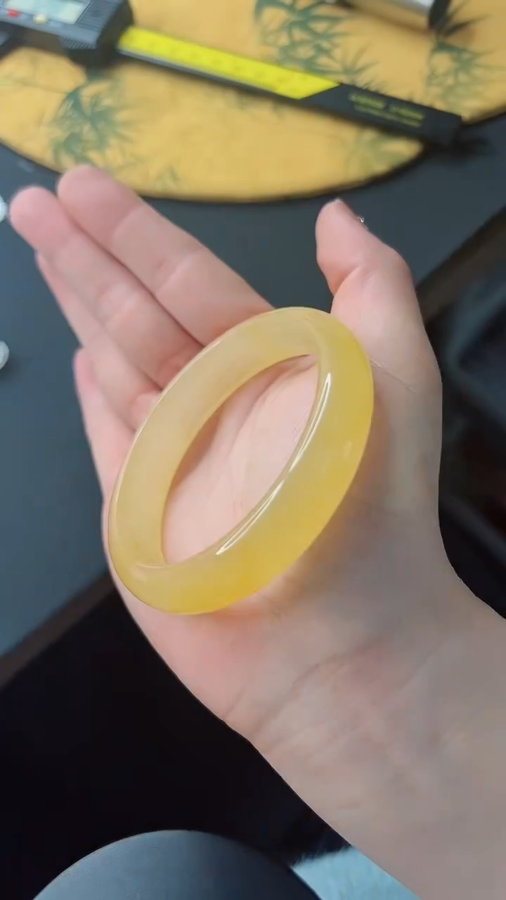 【闪购商品】石英质玉手镯未镶嵌307-59