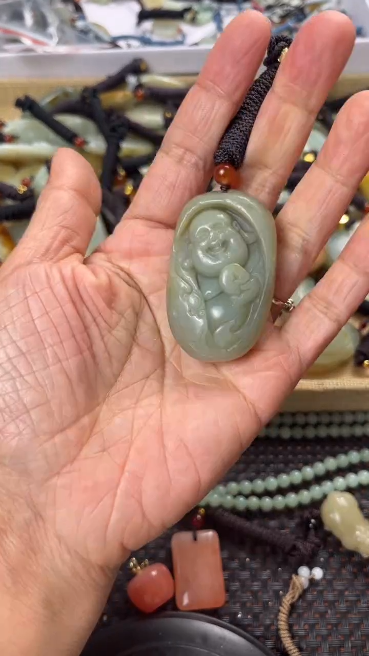 【闪购商品】和田玉颈饰未镶嵌多样性发货没有证书拍一发一有瑕