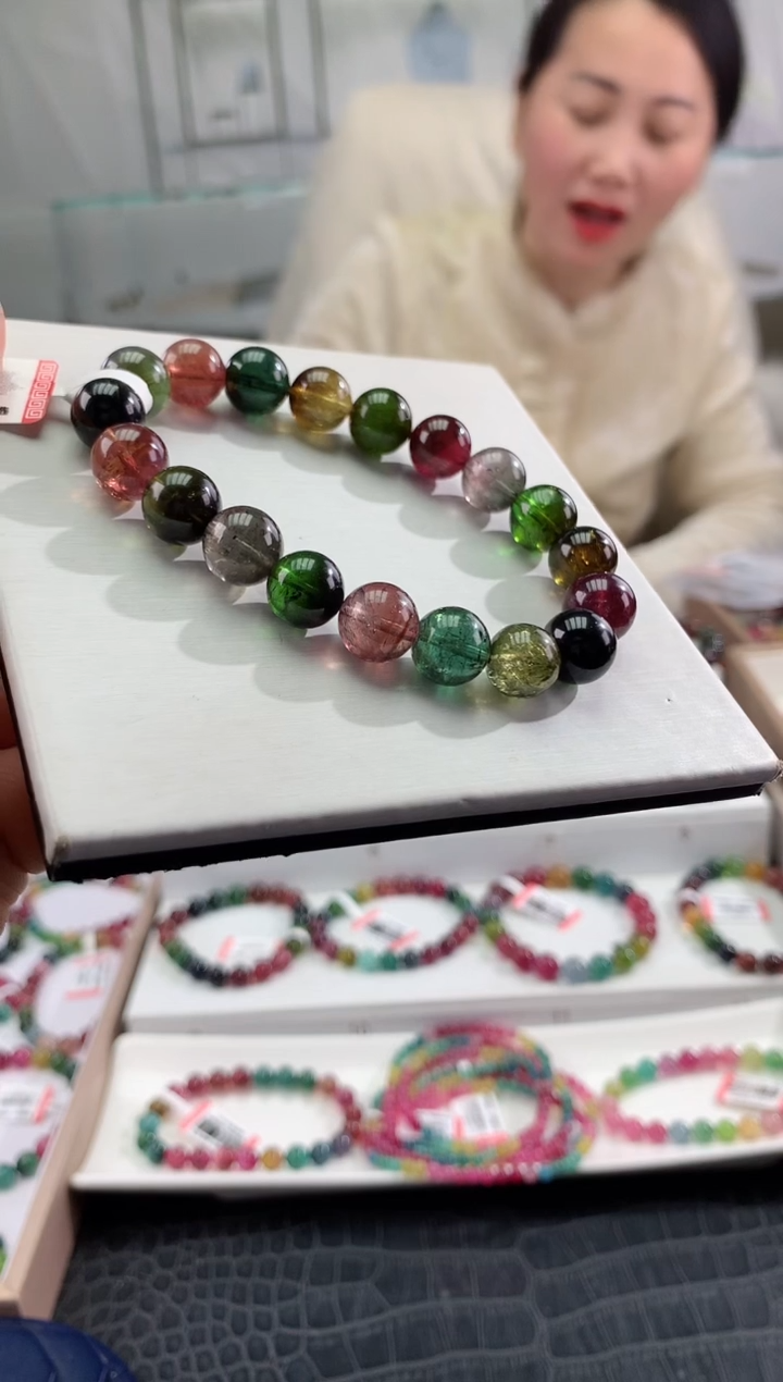 【闪购商品】碧玺手链未镶嵌多样性发一条