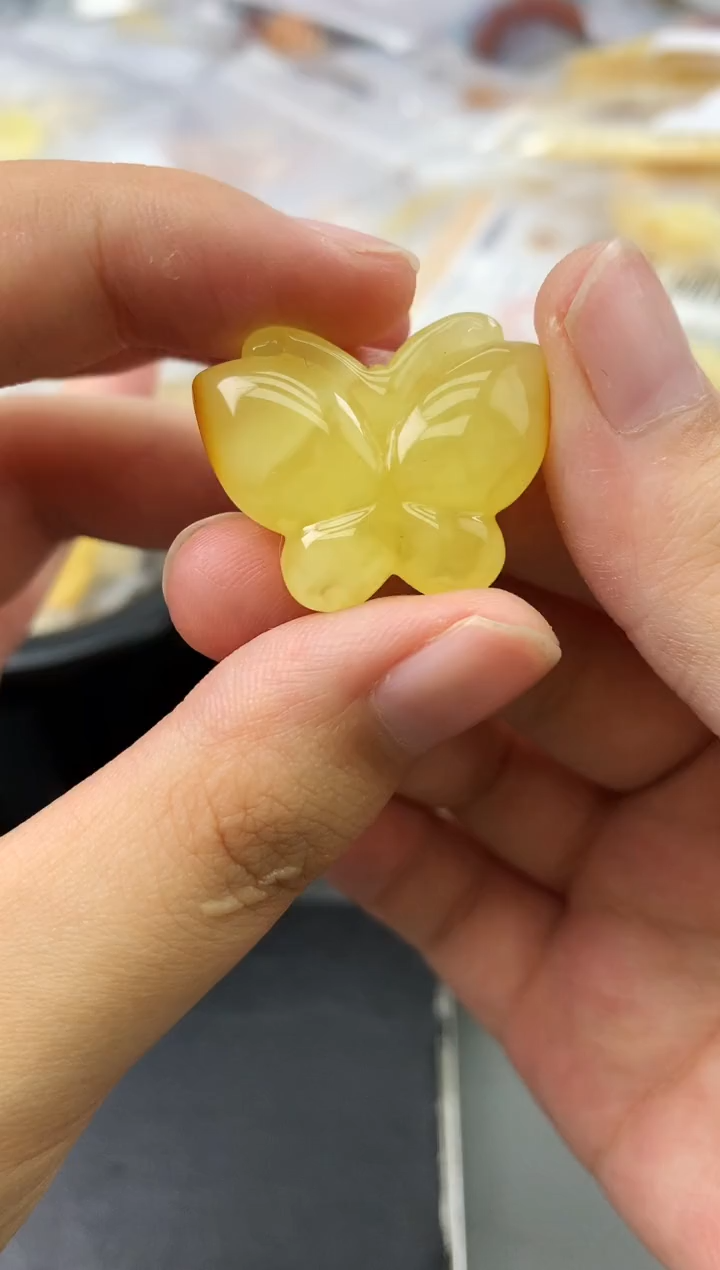 未镶嵌琥珀珠宝奇石13