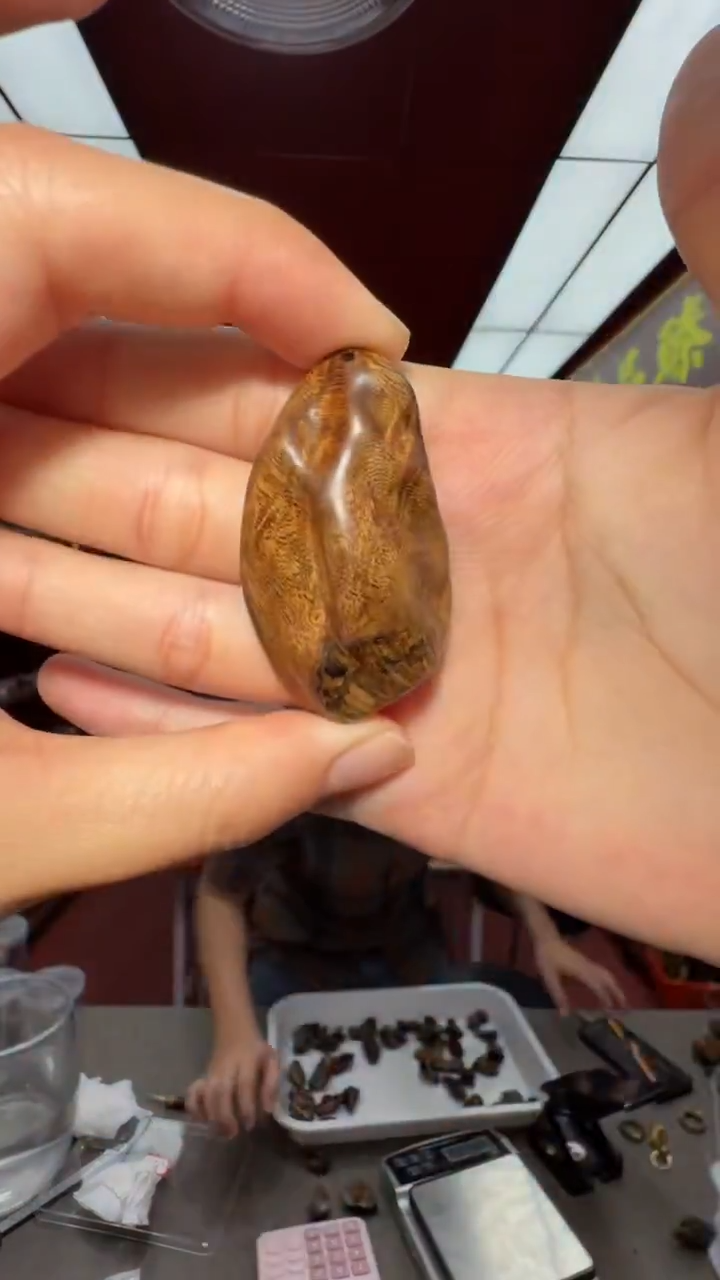 沉香吊坠多样性发一