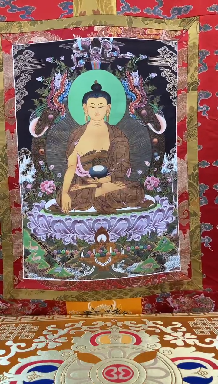 【闪购商品】卷轴画矿物质喷绘  释迦1.3m红色龙布