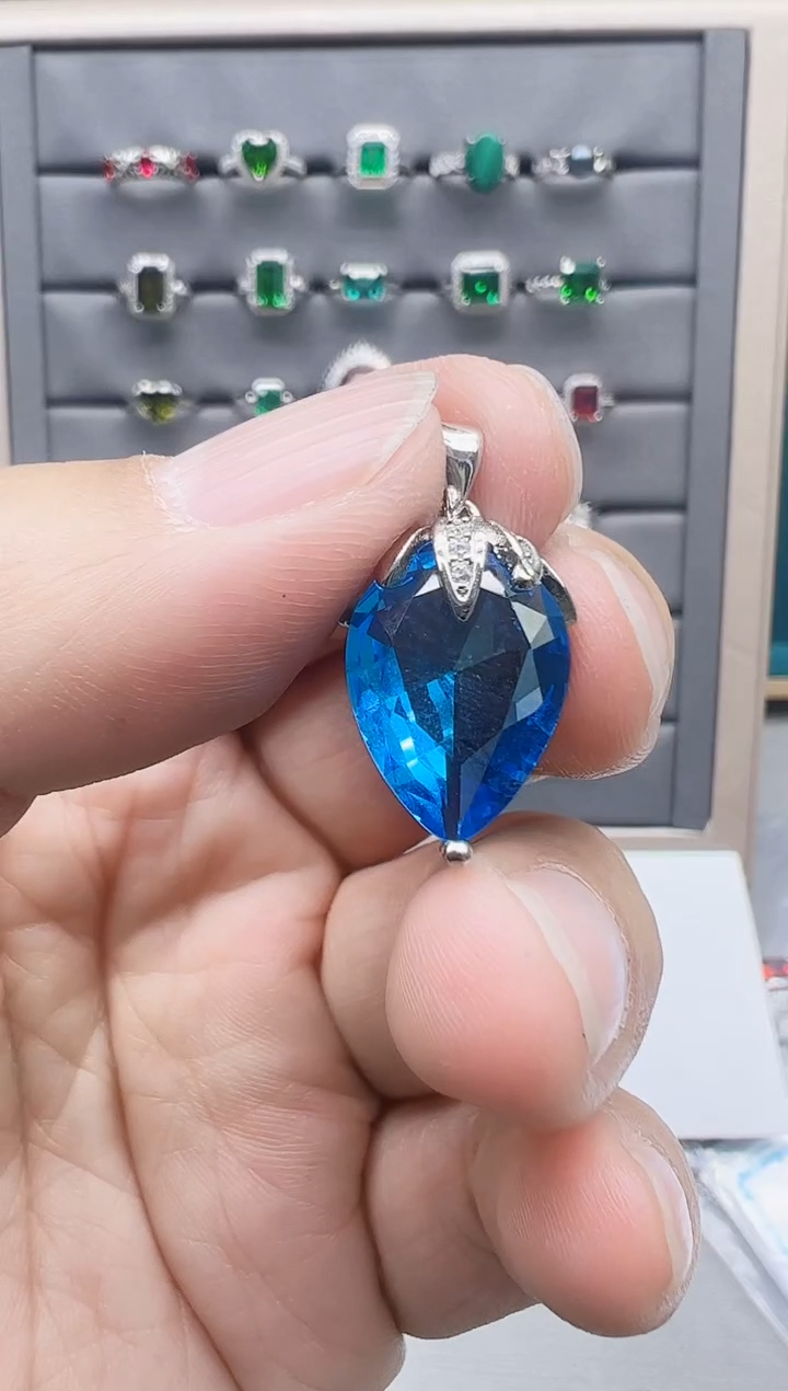 【闪购商品】托帕石颈饰银S925镶嵌来了