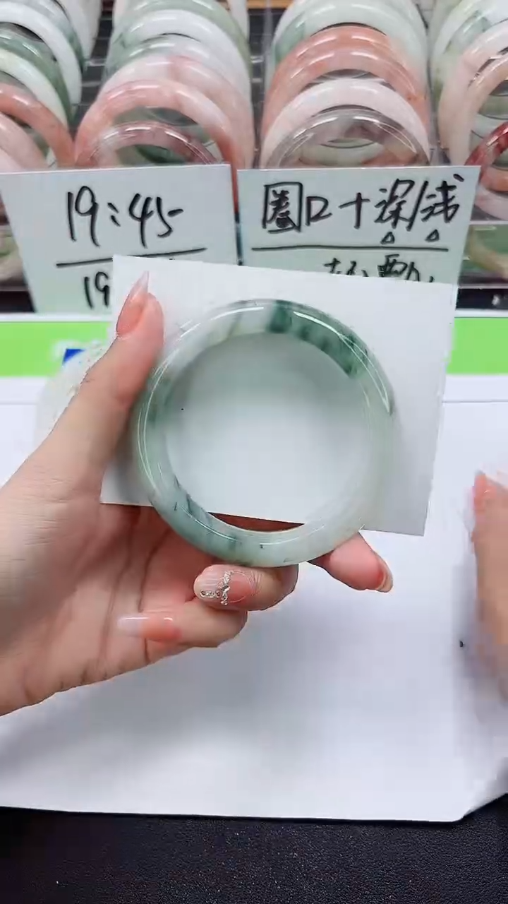 【闪购商品】石英质玉手镯合金A92-55/56