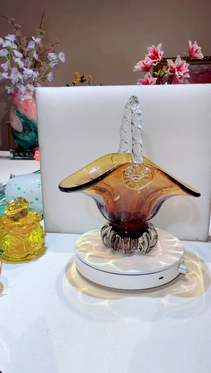 【闪购商品】琉璃手工艺品    金褐色琉璃提篮微瑕