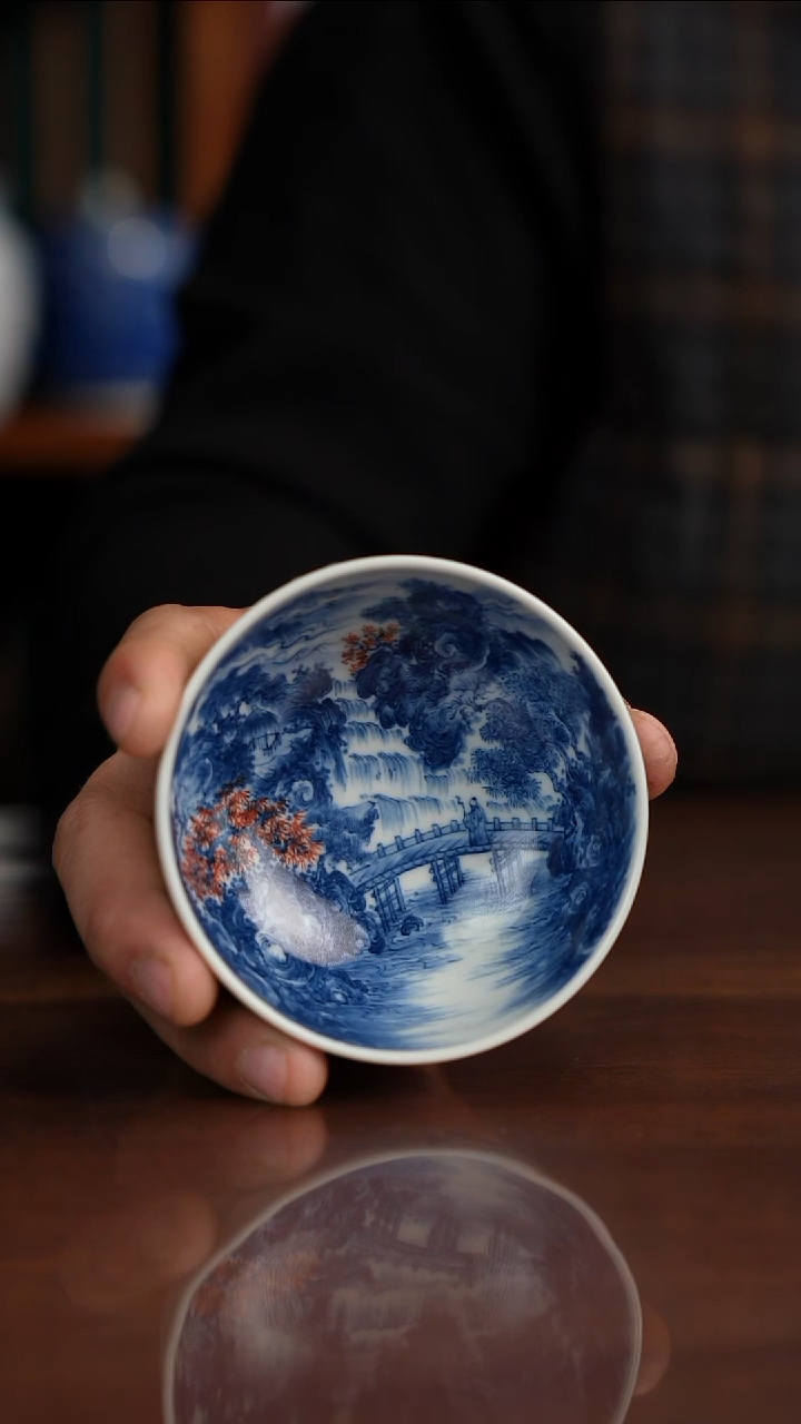 景琳藏青花北派山水秋林曳杖图