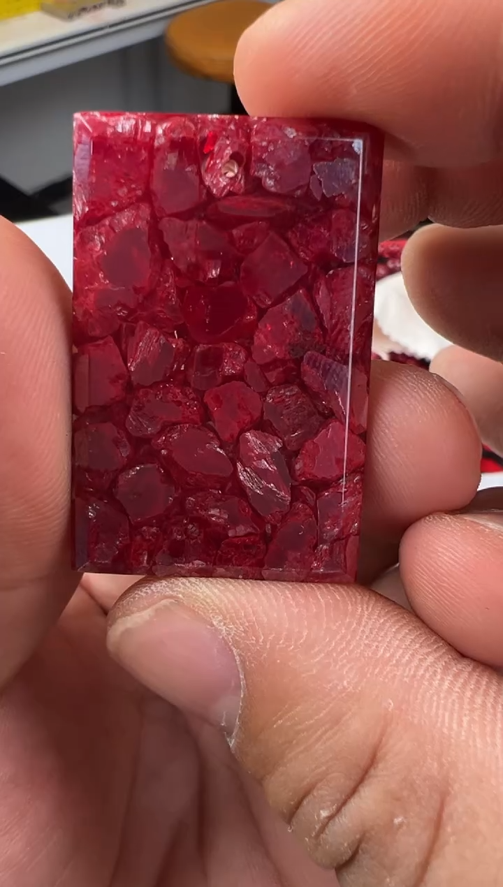 天然辰砂晶体无事牌