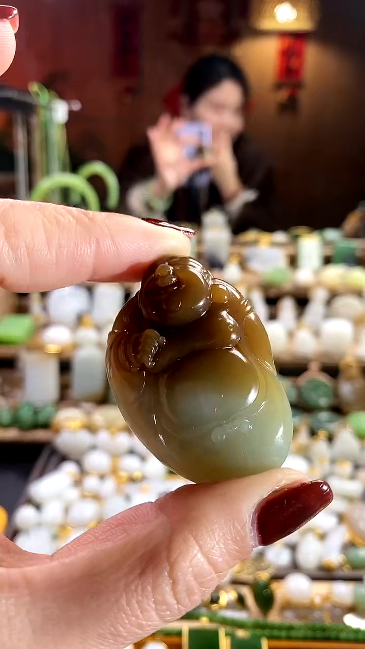 【闪购商品】和田玉吊坠未镶嵌。