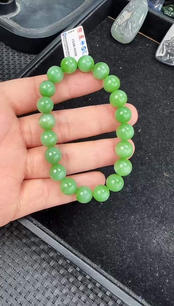 手串未镶嵌和田玉卡10左右