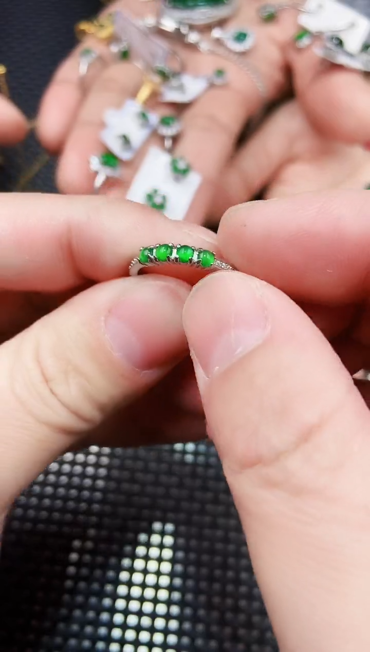 【闪购商品】翡翠戒指未镶嵌111111111