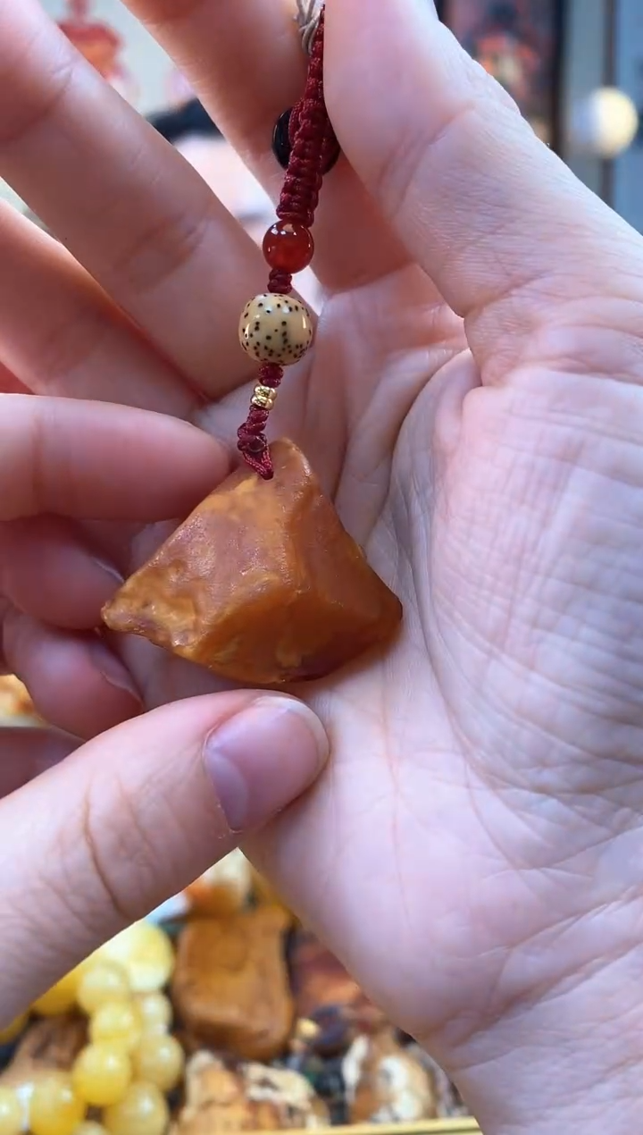 【闪购商品】琥珀颈饰未镶嵌吊坠