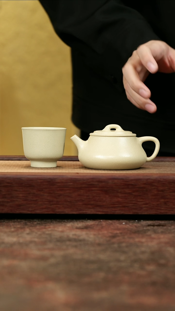 【闪购商品】紫砂茶壶梨皮本绿宜瓢