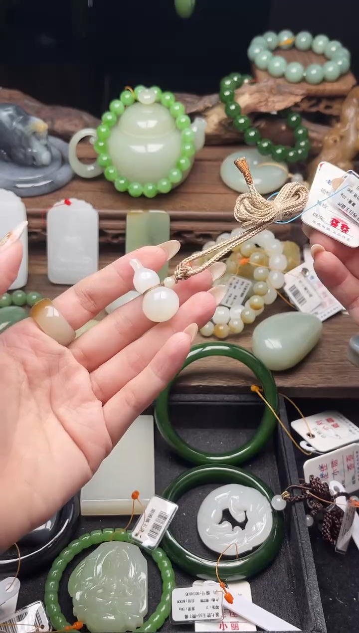 吊坠(不含链)未镶嵌和田玉青海野牛沟白玉 葫芦9013291