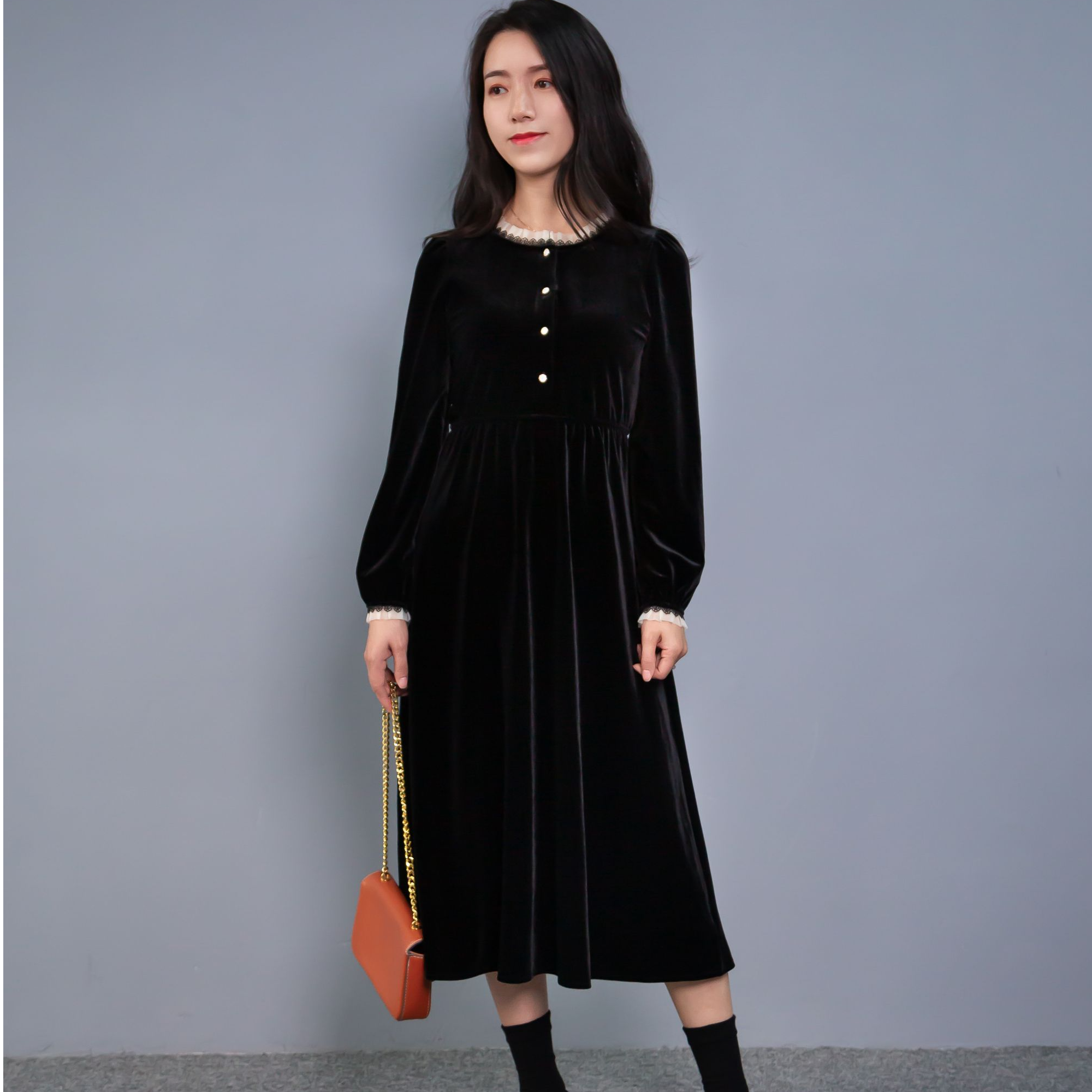 精致复古加厚连衣裙2025冬季新款女士优雅收腰显瘦减龄中长裙