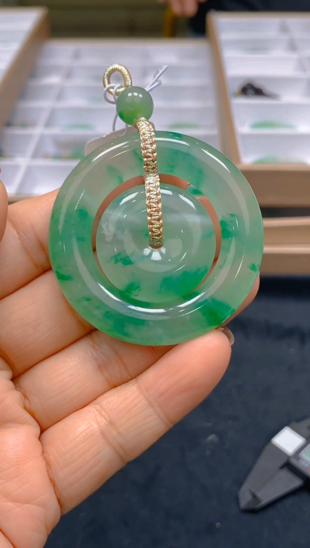 【闪购商品】石英质玉颈饰未镶嵌冰美人非洲翠，假一罚四026