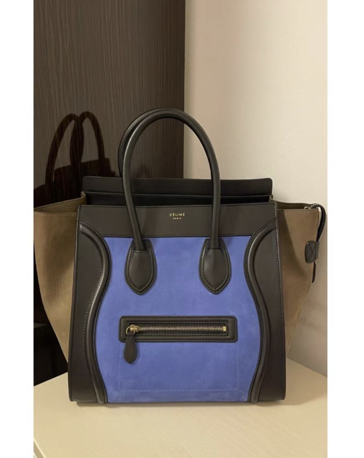 95新 Celine/思琳 拾锦奢品笑脸手提包