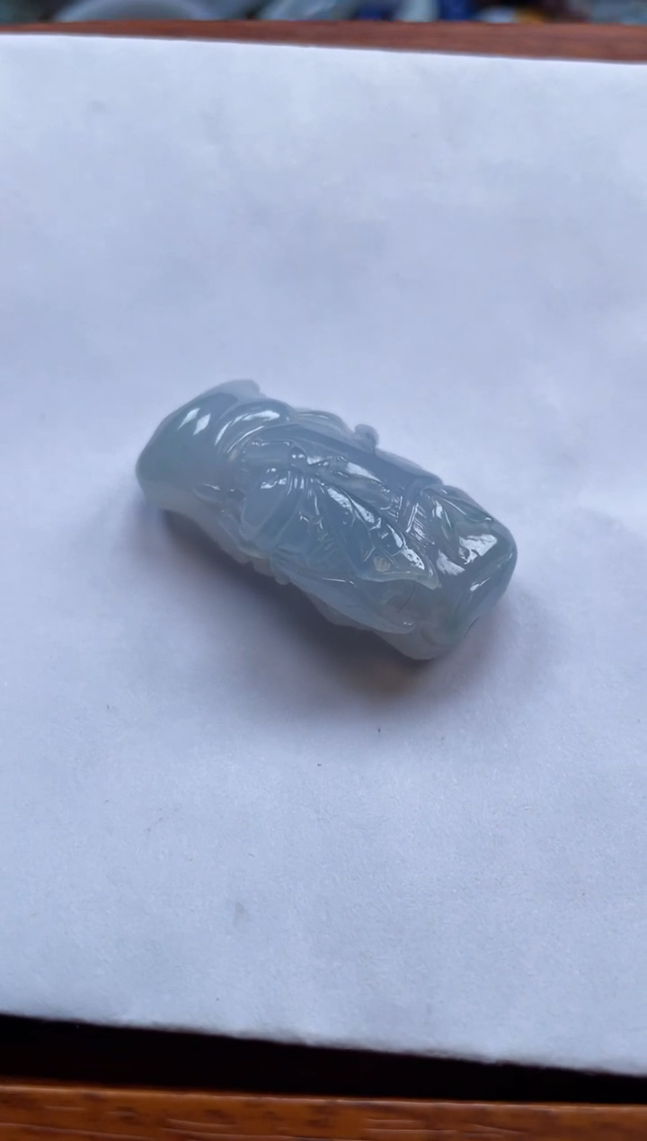 翡翠未镶嵌颈饰竹节