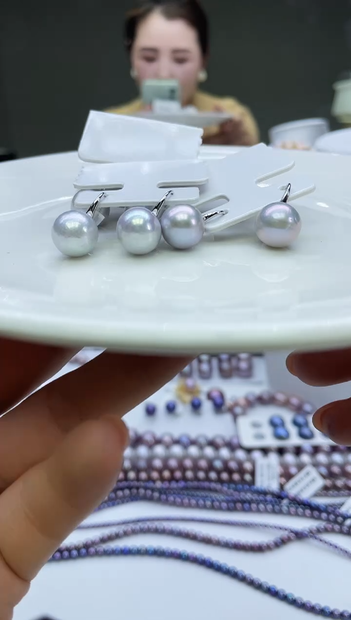 未镶嵌耳饰淡水珍珠灰色系耳饰