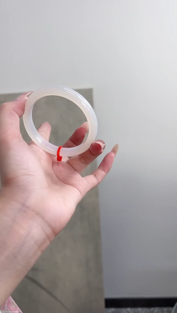 【闪购商品】玛瑙/玉髓手镯未镶嵌58圈 需要包容