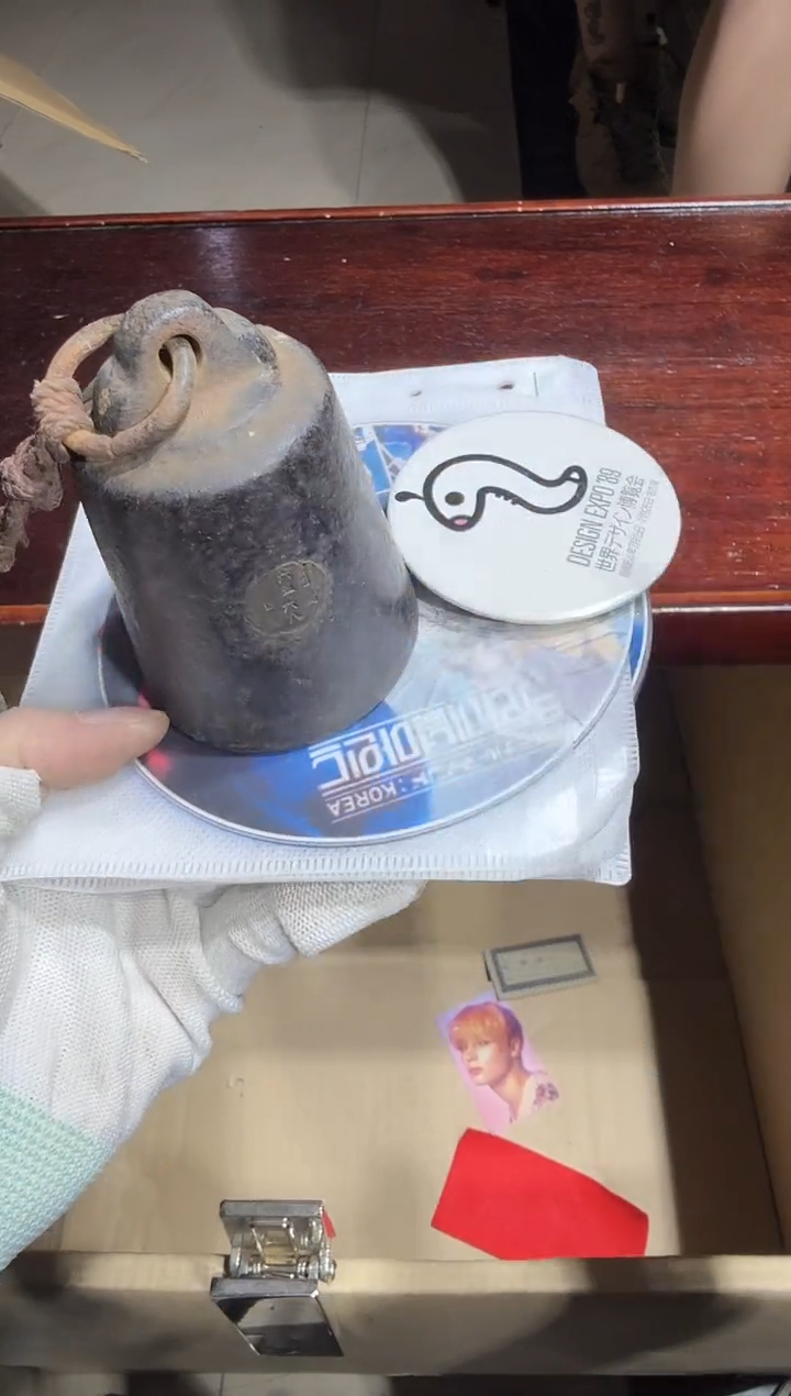 瓷片同*  618中古商品，瑕疵品，不保好坏。