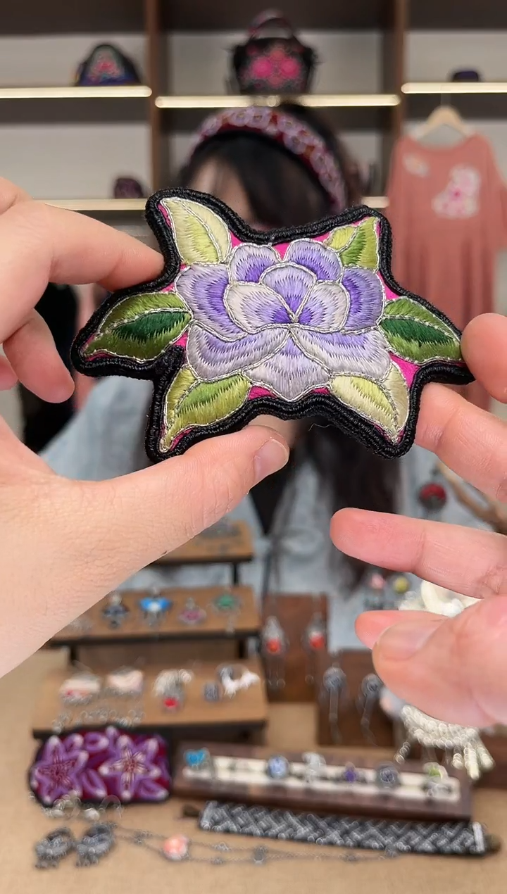 织绣1806黔东南苗族刺绣