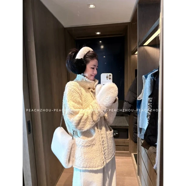 秋冬季新款氛围感软糯松弛宽松立领系扣毛衣外套简约休闲针织开衫