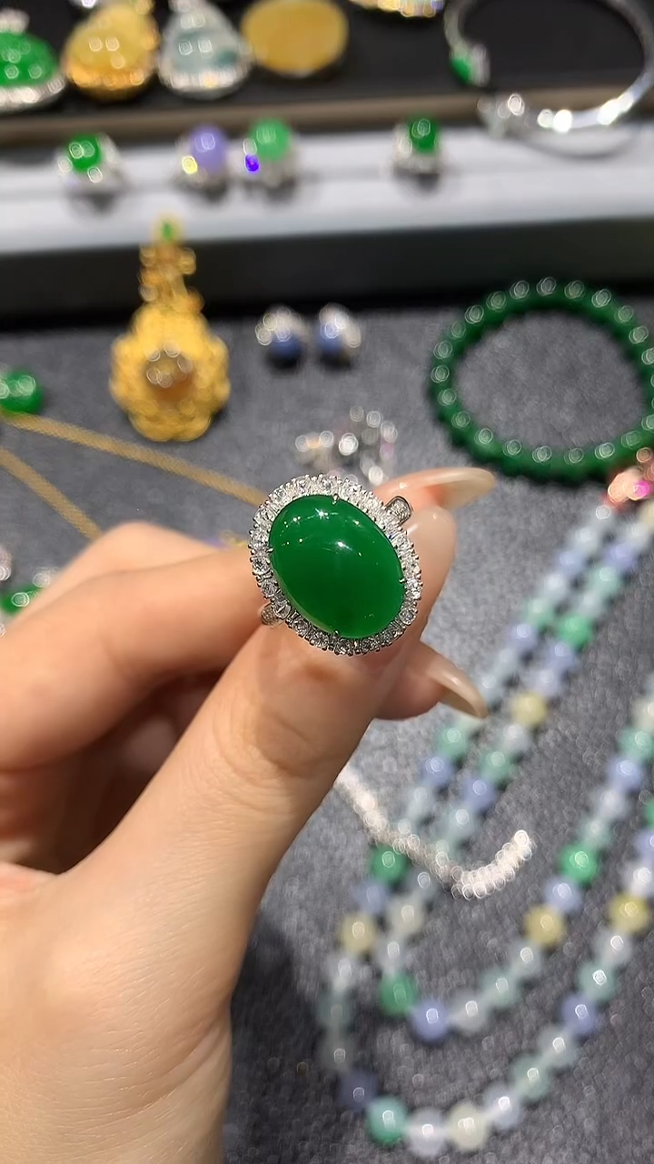 【闪购商品】翡翠戒指18K金镶嵌21团购