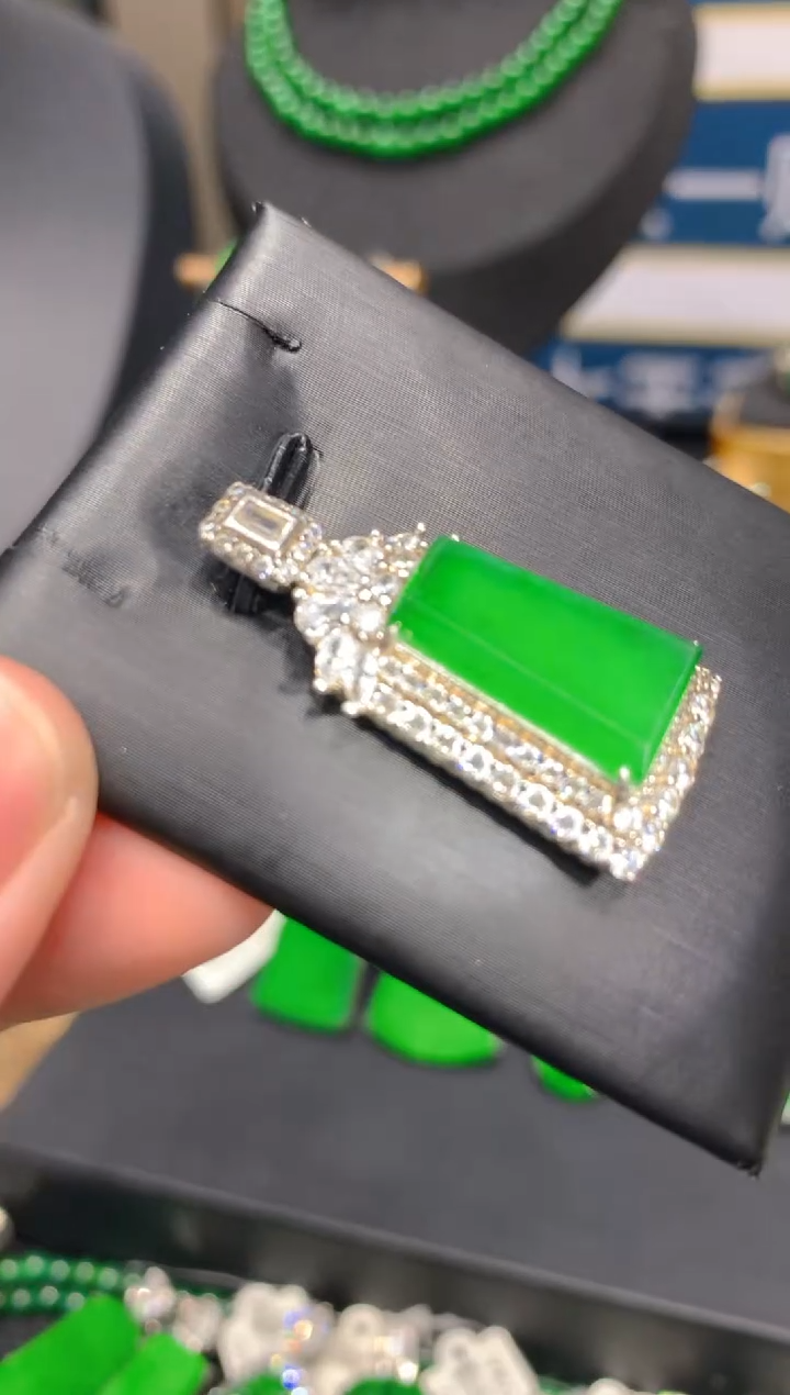 颈饰银S925镶嵌翡翠11一季