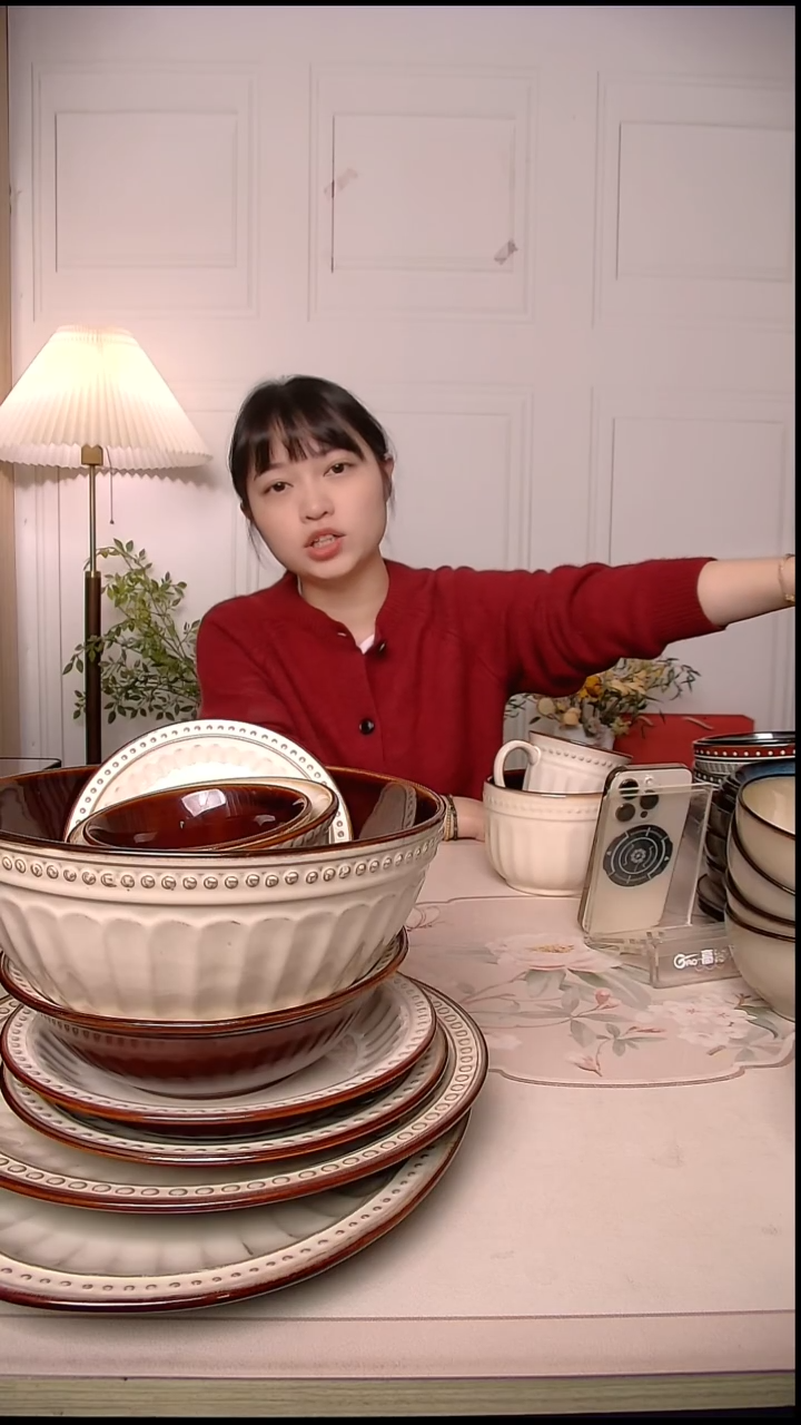 瓷片郁金香碗盘组合7件