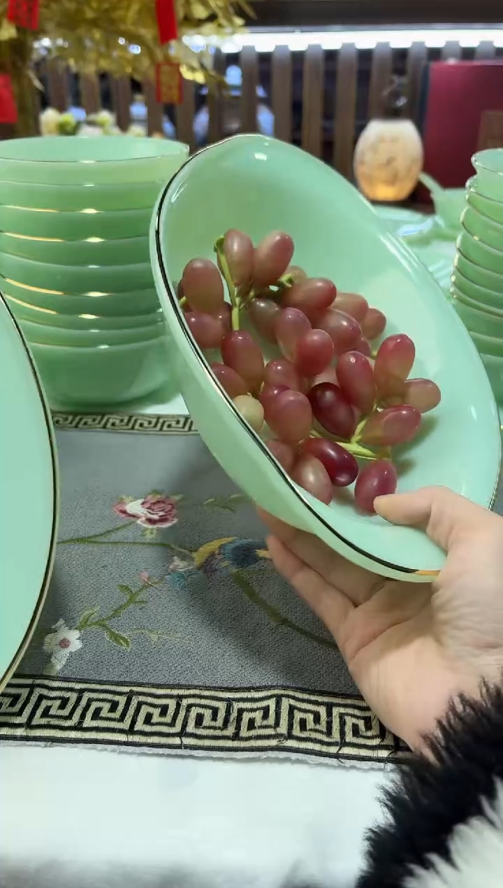玉瓷  鱼盘一只景德镇   