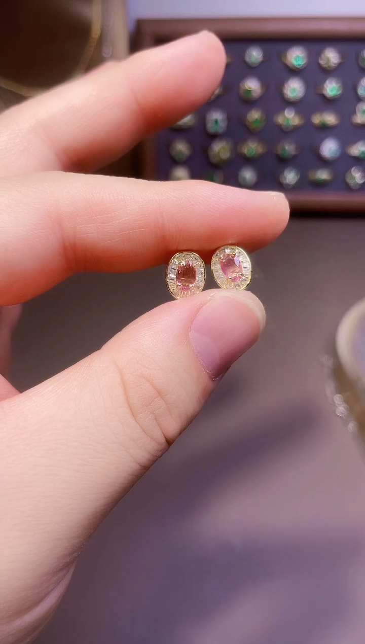 【闪购商品】蓝宝石耳饰银S925镶嵌一对