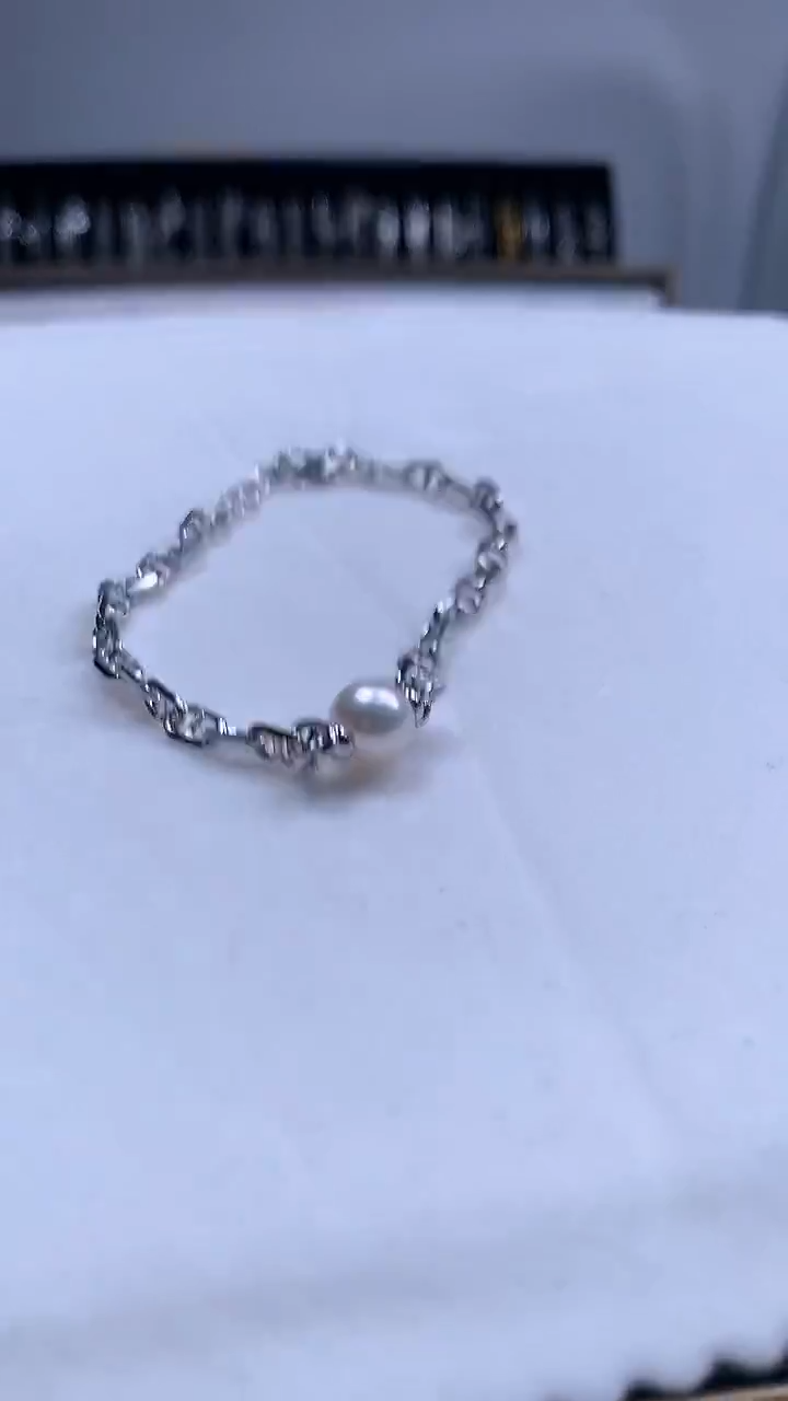 【闪购商品】海水珍珠手链银S925镶嵌猪鼻子款 珍珠手链