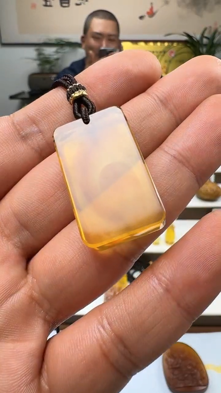 【闪购商品】未镶嵌琥珀手链天然缅甸琥珀无事牌吊坠