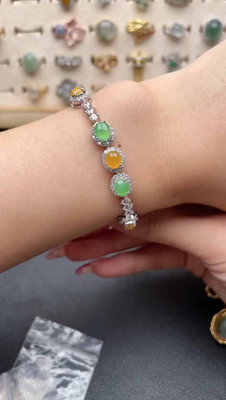 【闪购商品】翡翠手链银S925镶嵌一物一证一礼盒